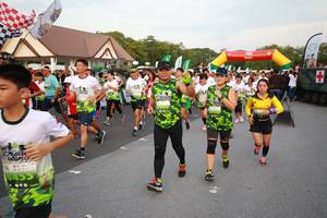 BIB: 
                            <button type="button" onclick="openModal(3530716)" class="btn btn-primary btn-sm float-right btn-popup" data-toggle="modal" data-target=".modal-high-quality">
                        <i class="fas fa-shopping-cart"></i> Add to Cart
                    </button>
                                            <button type="button" onclick="isThisMe(3530716, true)" class="btn btn-success btn-sm float-right btn-popup btn-isme hidden" data-toggle="tooltip" data-placement="bottom" title="นี่คือรูปของคุณใช่ไหม คลิกที่นี่เพื่อเอาเข้าอัลบั้ม">
                        <i class="fas fa-plus"></i> Add to album
                    </button>
                    <button type="button" onclick="isThisMe(3530716, false)" class="btn btn-warning btn-sm float-right btn-popup btn-isnotme hidden">
                        <i class="fas fa-ban"></i> Remove from album
                    </button>